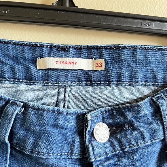 LEVIS 711 SKINNY WOMEN'S JEANS SIZE W33 X L32 - Picture 3 of 10